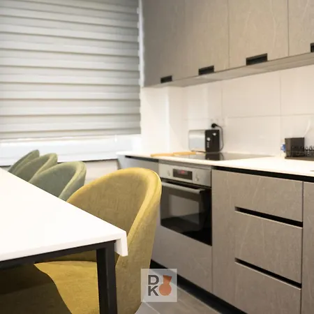Studio-apartament Free Parking Domus Kushal شقة فيرزن