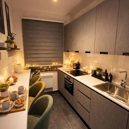 Studio-apartament Free Parking Domus Kushal شقة *