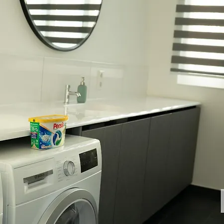 Studio-apartament Free Parking Domus Kushal *