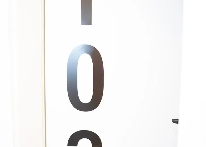 Daire Studio-apartament Free Parking Domus Kushal *